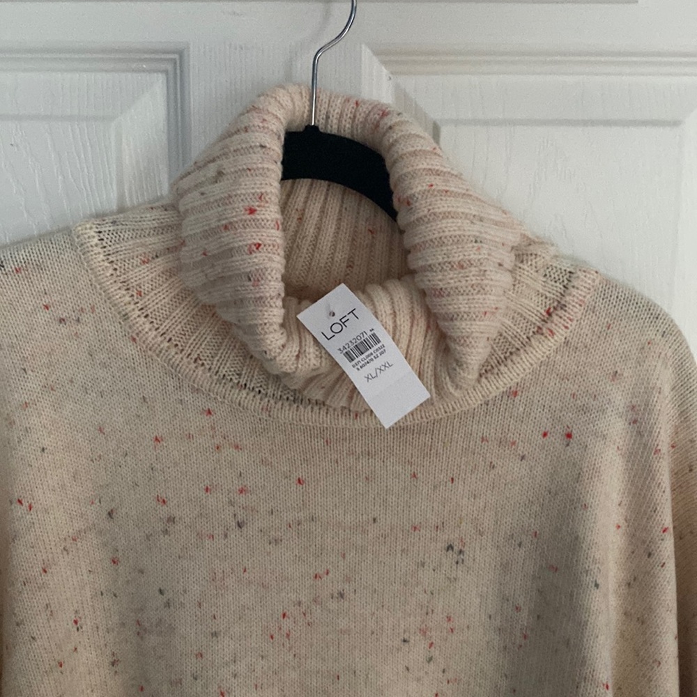 NWT LOFT poncho XL/CXL cream with fun multicolor speckle